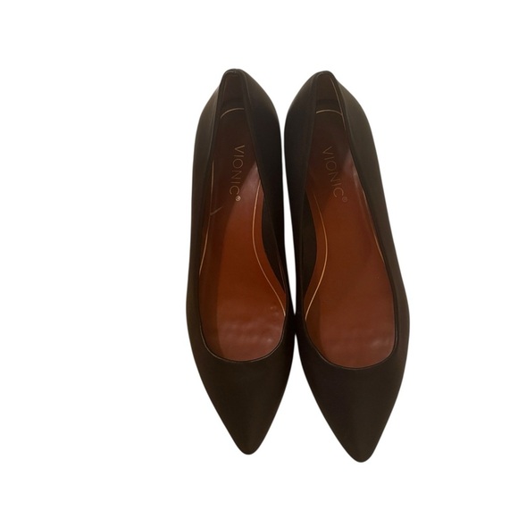 Vionic Black Heels Sleek and Professional - Picture 2 of 10